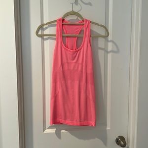 Lululemon swifly tank size 6
